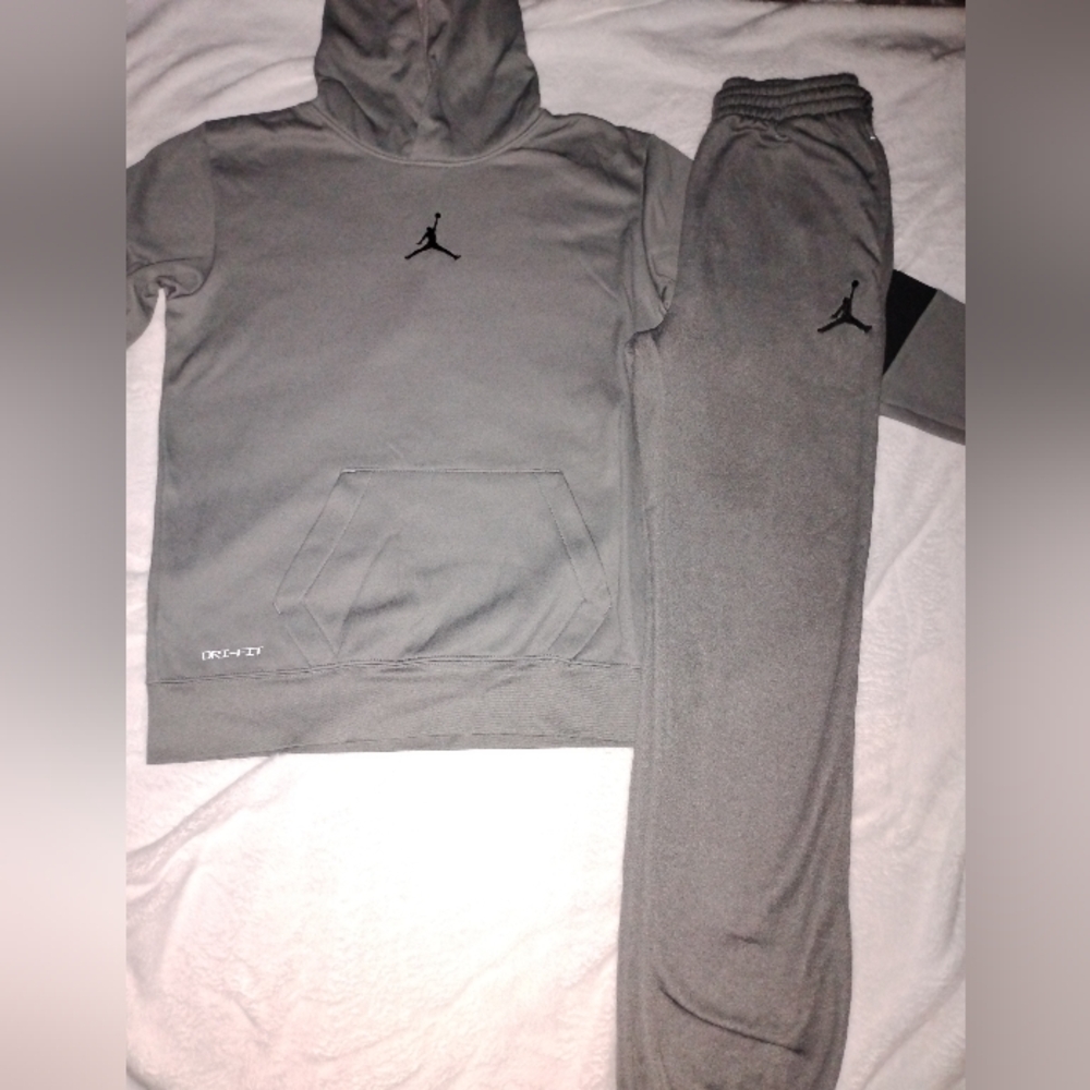 Nike Jordan Jumpman Hoodie And Sweatpants Set
